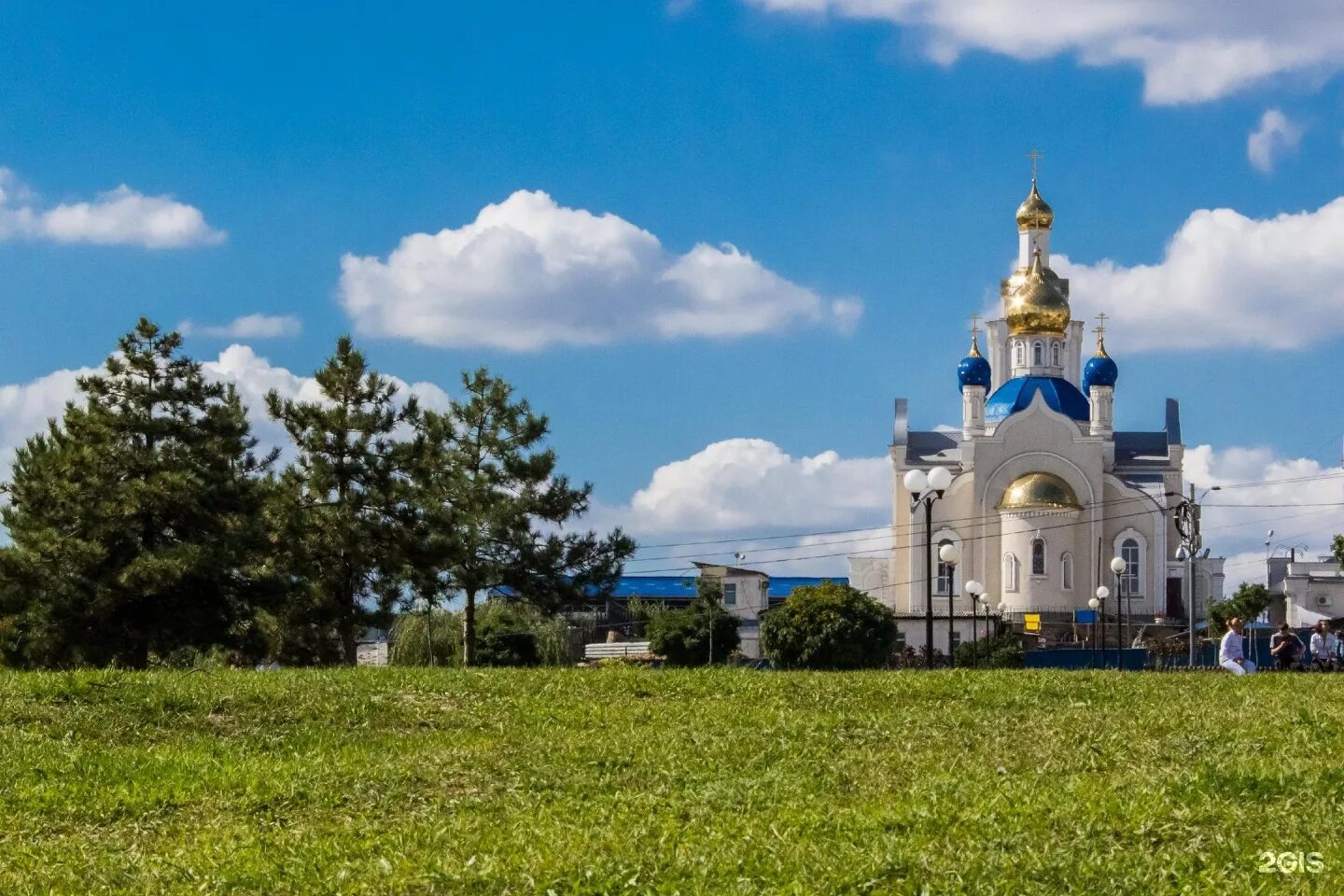 Казанская Церковь (Ростов-на-Дону). Церковь парк дружбы Ростов-на-Дону. Казанская Церковь Ростов-на-Дону Космонавтов. Парк Казанский храм Ростов. Ростовская на дону ру