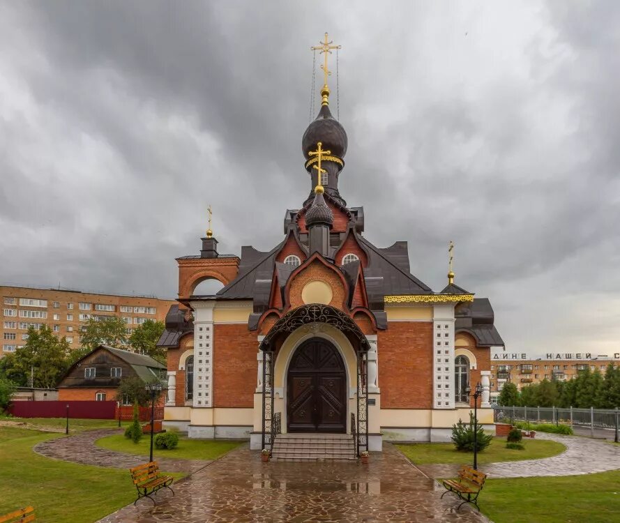 Церкви г александров. Часовня Александров Саровского.