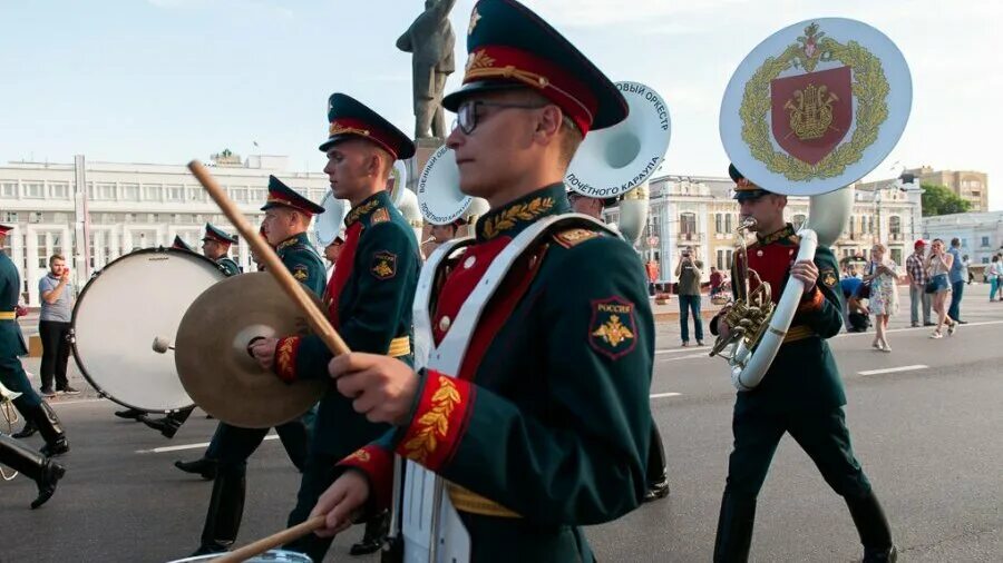 Киров оркестр Северная звезда. Фестиваль духовых оркестров в Самаре. Парад оркестров. Парады духовых оркестров в СПБ. Сыгра н нн ый оркестром марш