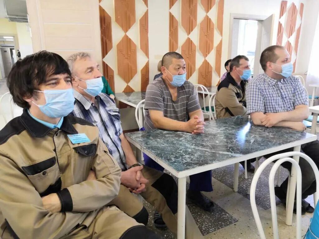Работники реабилитационного центра