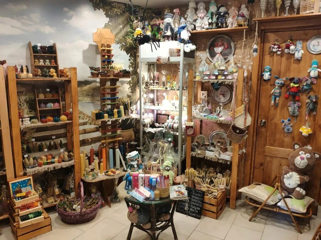 Home made shop. Оформление магазина подарков. Магазин хенд мейд. Магазин изделий ручной работы. Магазин хендмейда.