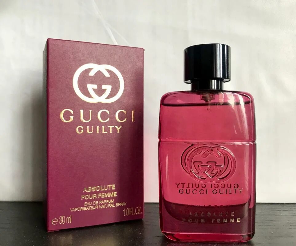 Gucci guilty absolute pour. Guilty absolute pour femme. Гуччи Гилти женские absolute. Гуччи Гилти бордовые. Парфюмерная вода Gucci guilty absolute pour femme.