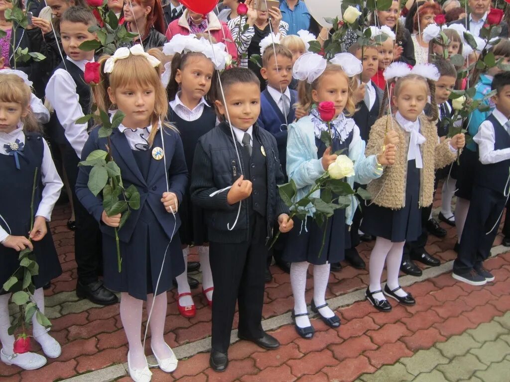 1 Гимназия Нижний Новгород форма. Гимназия 1 Нижний Новгород фото. Школьная форма гимназии 63 СПБ. Гимназия 1 Оренбург Школьная форма. 2 сентября 2017 год