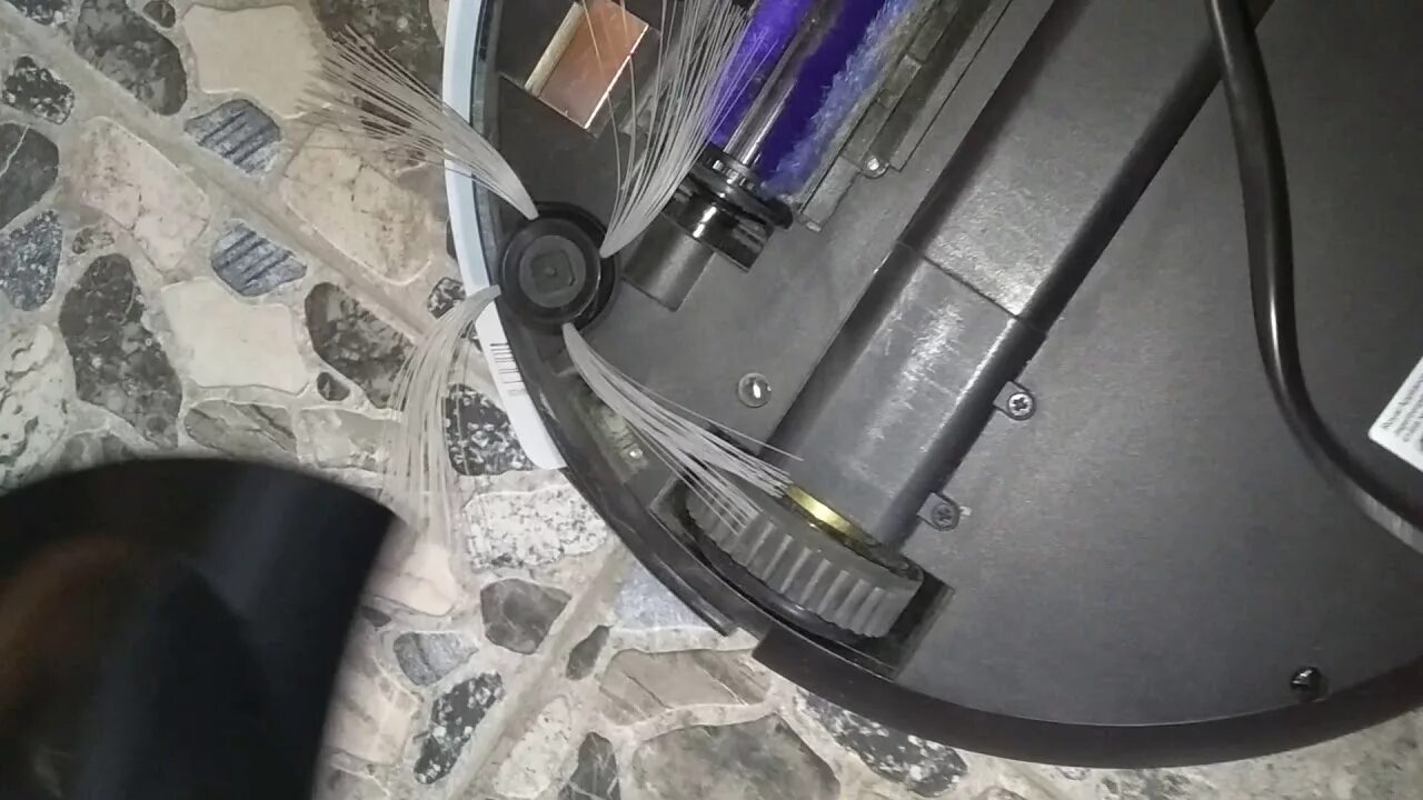 Как восстановить щетки робота пылесоса. restoration of the brush of the vacuum c