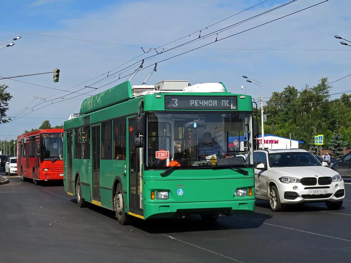Троллейбус 3 сегодня. Троллейбус тролза 5275. троллейбус 303 казань. зеленые троллейбусы в казани. третий троллейбус казань.
