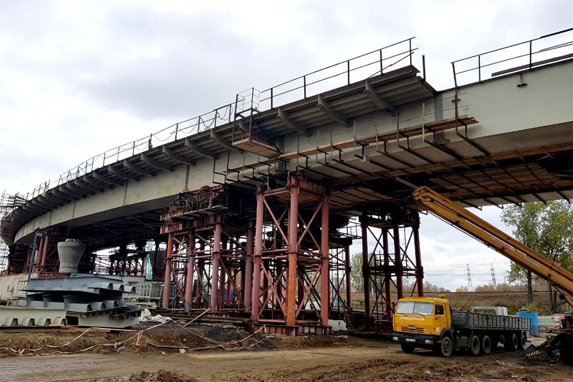 Мост путепровод эстакада виадук тоннели. Строительство мостов путепроводов. Иссо путепровод. Сооружение мост. Строительство мостов путепроводов.