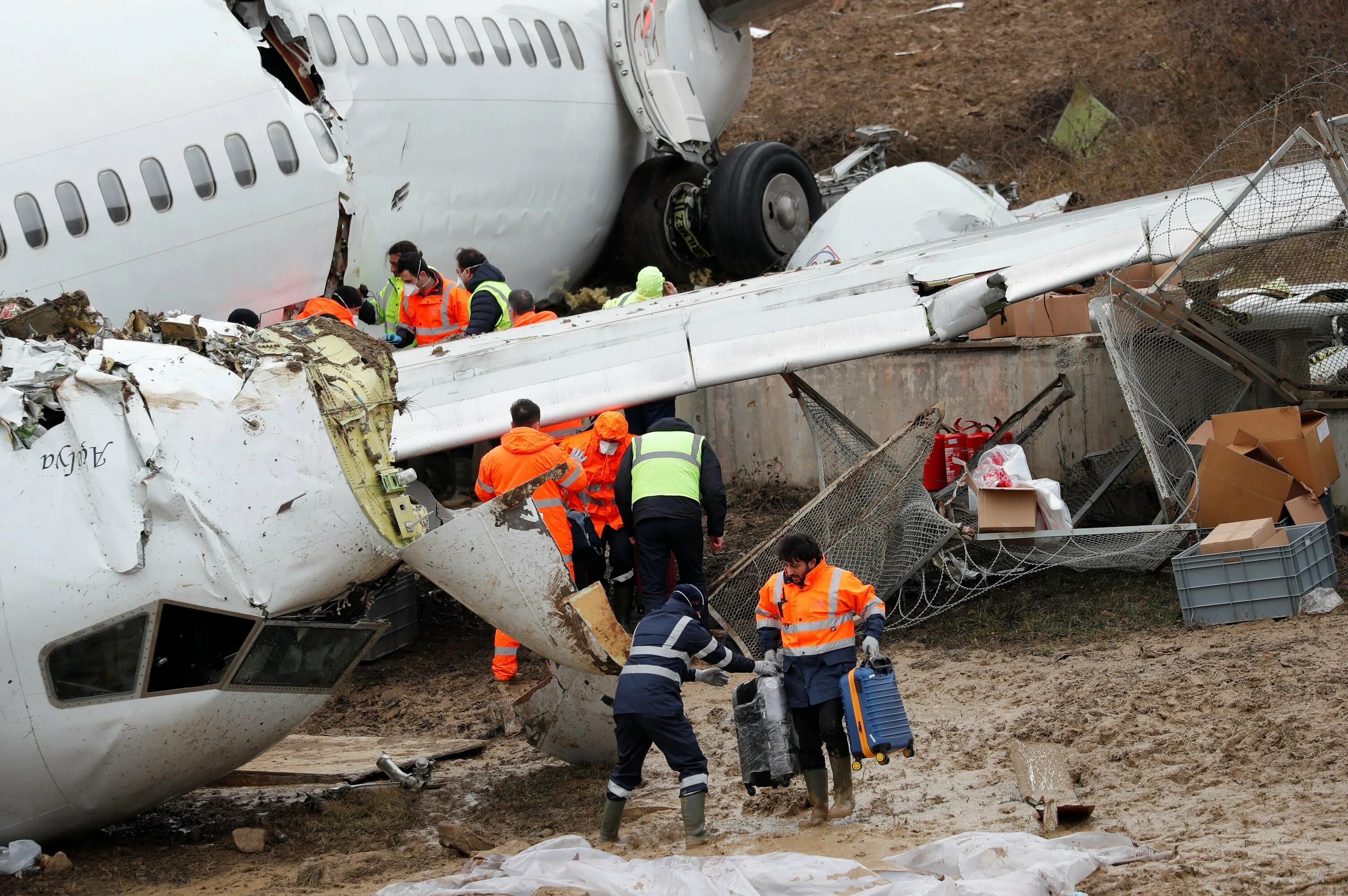 Боинг 737 авиакатастрофа. Аэробус а320 авиакатастрофы. Pegasus Airlines авиакатастрофы. Авиакатастрофа а320 Сан Паулу.