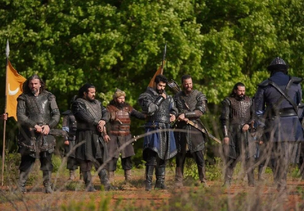 Бурак озчивит основание осман. Осман 125 на русском языке. Осман бей. Осман турецкий сериал эртугрул гази. Тв.