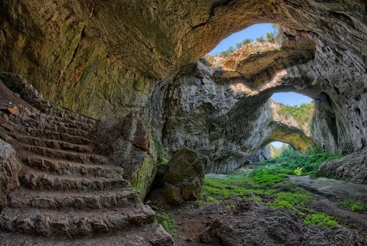 Caves de. Пещера Деветашка Болгария. Пещера Шондонг. Пещера венеца Болгария. Пещера Деветаки. Болгария..