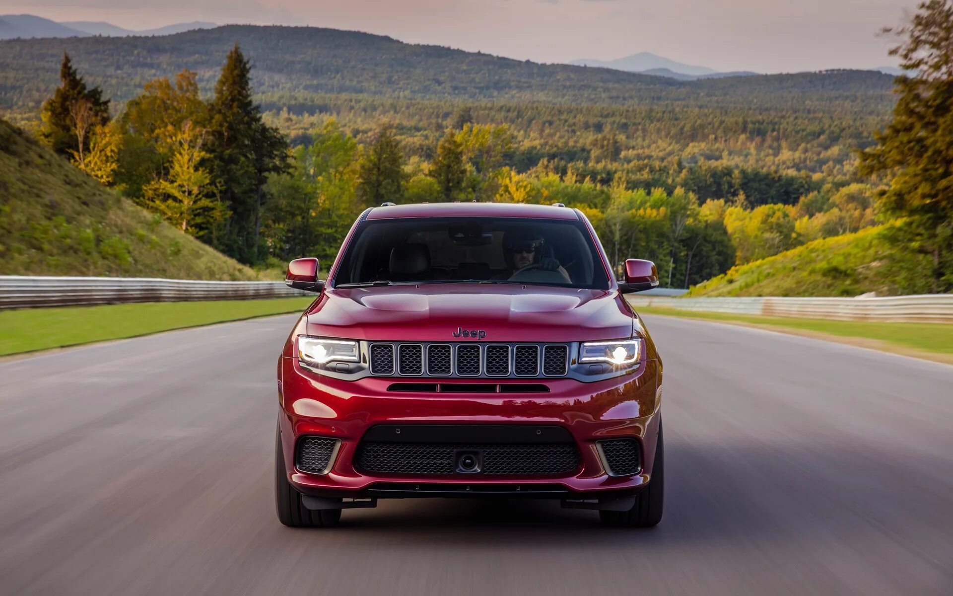 Jeep grand cherokee srt trackhawk 2022. Jeep grand cherokee 2019. джип гранд чероки 2018 новый. Jeep grand cherokee srt8 trackhawk 2021. Jeep grand cherokee trackhawk.