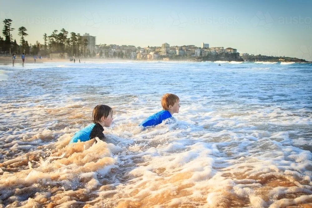 Дети моря 5 часть. Последняя часть дети моря. Sydney заплыв. Холодное море дети.
