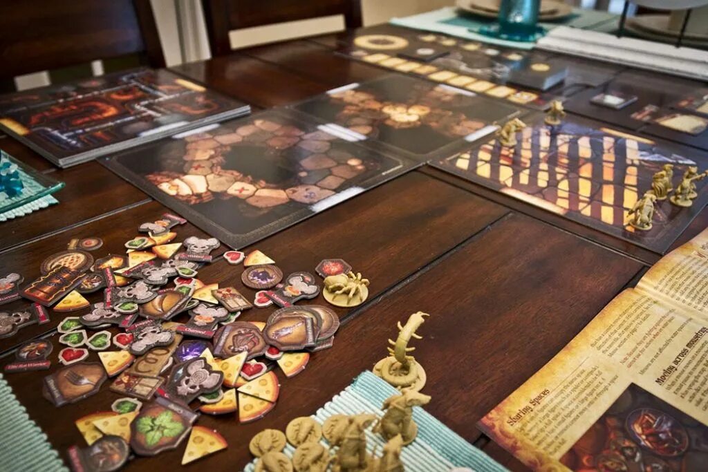 Игра о мышах и тайнах. Игра Mice and Mystics. О мышах и тайнах покрас. Настолка о мышах и тайнах. Настольные игры с сюжетом.