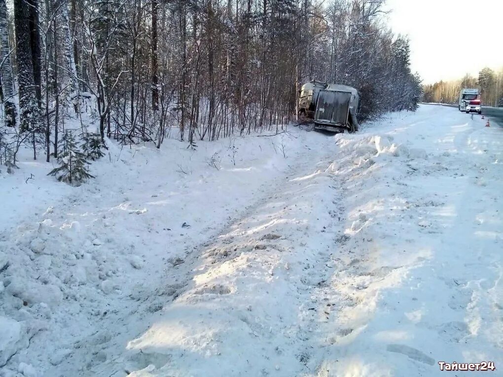 Кирова тайшет дорога. Тайшет - иркутск дтп toyota. Такси тайшет. Покажи тайшетский автобус. 05.