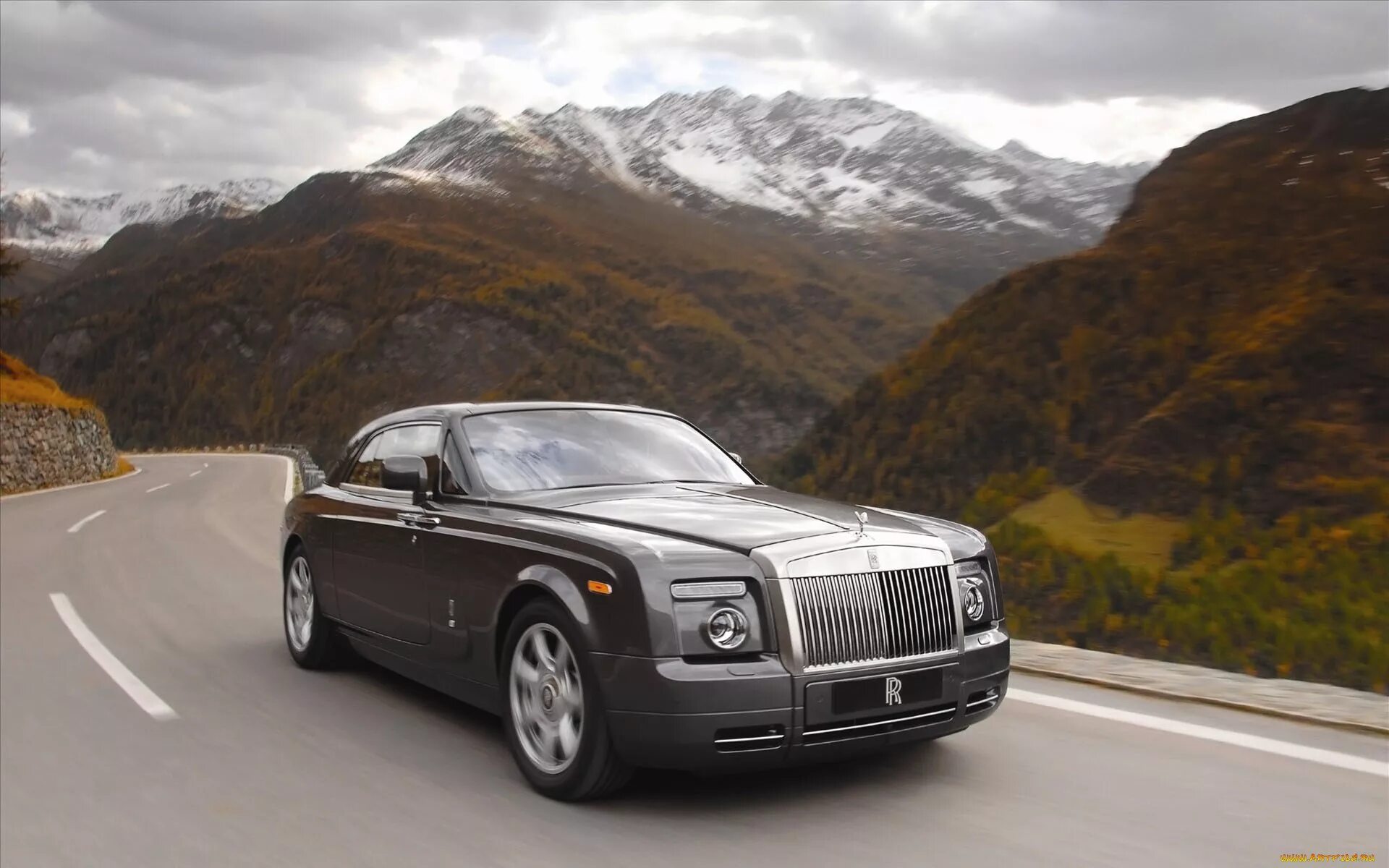 Автомобиль rolls royce. Роллс Ройс Фантом купе. Rolls Royce Phantom VII купе. Rolls Royce Phantom Coupe 2009. Роллс Ройс Фантом 6.