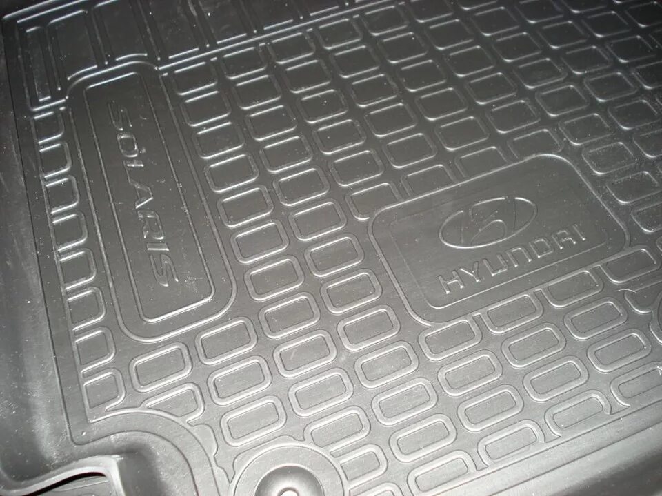 Комплект ковриков norplast npa11-c43-053 4 шт. Коврики солярис 2017 оригинал. Коврики хендай санта фе 2. Хендай коврики оригинальные. Артикул коврики салона солярис 2015.