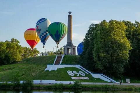 Г великие луки время