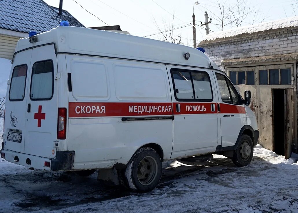 Скорая машина. Машины скорой помощи Новосибирск. Подстанция скорой помощи.
