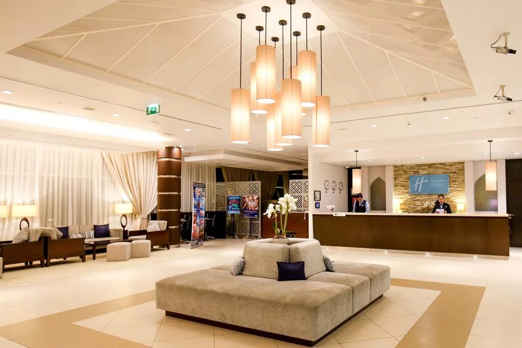 Holiday Inn Express Dubai Internet City 3. Холидей ИНН интернет Сити Дубай. Отель Holiday Inn Express Dubai Internet City 2*. Holiday Inn Express Dubai Airport 3*. Holiday дубай
