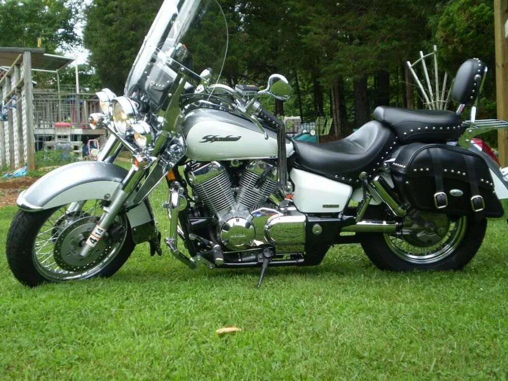 Шедоу хонда. Honda VT 750 Shadow. Honda VT 750 Shadow Aero. Honda Shadow 750 Spirit. Honda VT 750 Shadow Spirit.