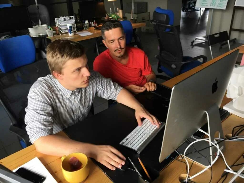 Компании разработчики программ. Офис разработчиков. офис программистов. команда программистов. developer разработчик.