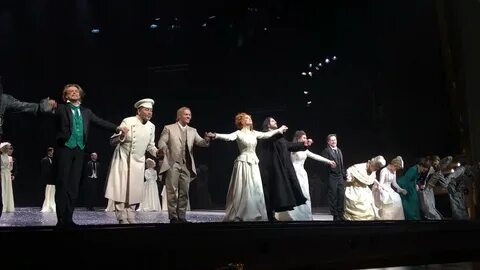 Опера жизнь с идиотом