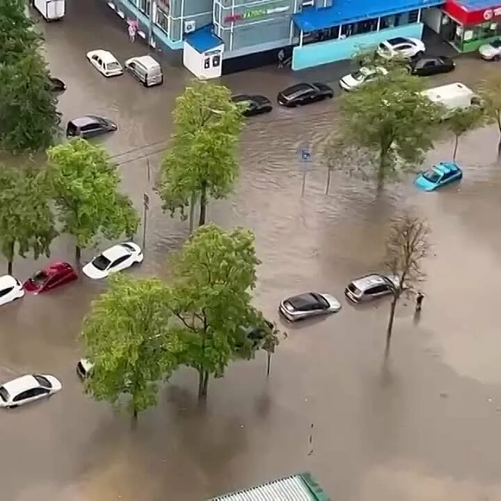 Клязьминская улица подтопления. Ливень в москве. Кострома затопило. Разлив клязьмы во владимире 2022. Дождь в москве.