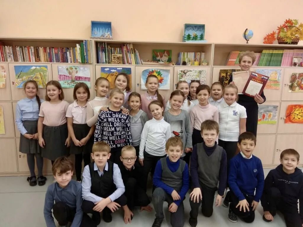 423 школа кронштадт. Ученики школы 2117. 424 школа кронштадт. Школа 423 классы. Школа 423 москва.