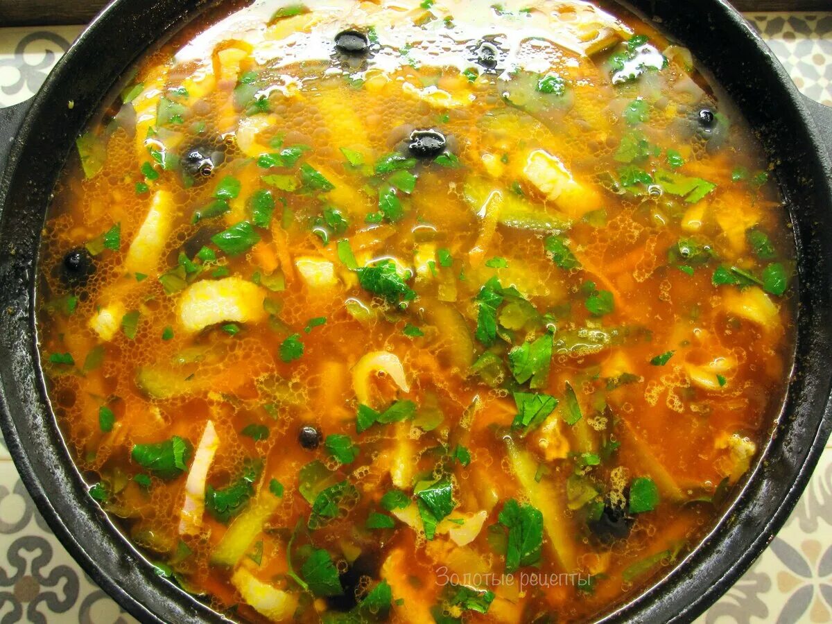 Солянка с картошкой и свежей капустой