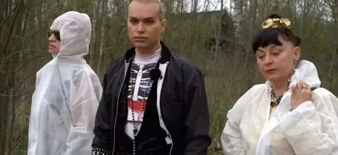 Гоген солнцев в деревне