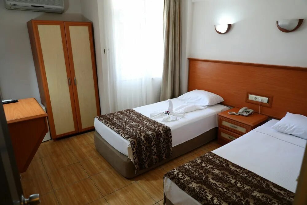 Park marina 3 отзывы. Park marina hotel. Marina hotel kemer 3. Elamir resort hotel кемер. Kings hotel 3 турция.