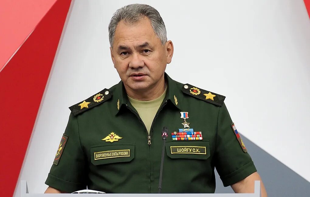 Какую должность занимает шойгу в настоящее