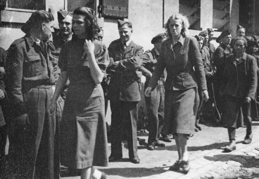Немецкие женщины концлагерях. Освобождение лагеря равенсбрюк. Немецкие женщины концлагерях. Немецкие женщины концлагерях. Немецкие женщины концлагерях.