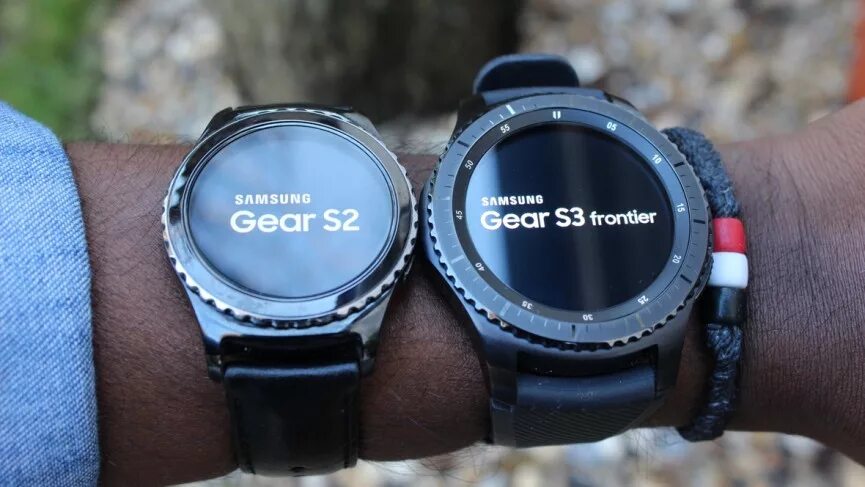 Samsung Gear s4. Samsung Gear s3 vs s4. Samsung Gear s4 комплектация. Samsung Gear s4 Classic. Samsung galaxy watch сравнение