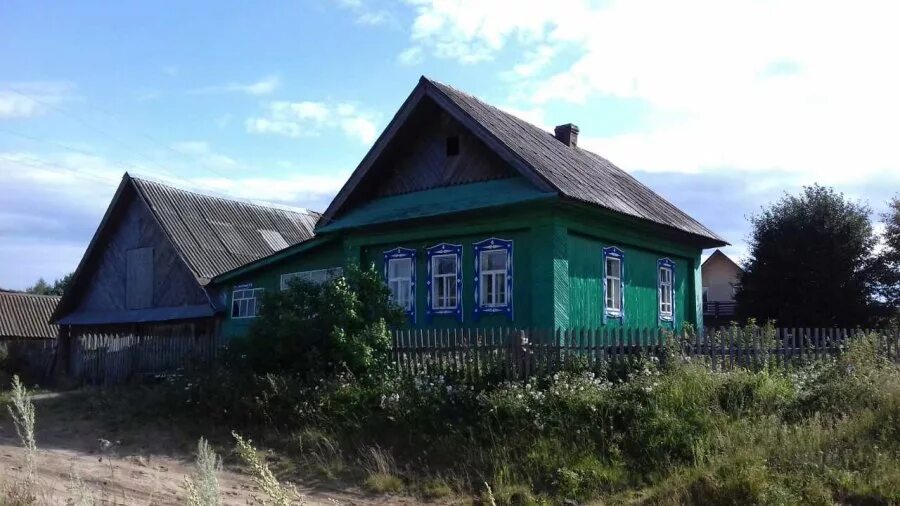 усадьба художников сведомских. трамплин чайковский пермский край. дом с участком в деревне. чайковский сайгатка изба. пермь садовый коттеджи.