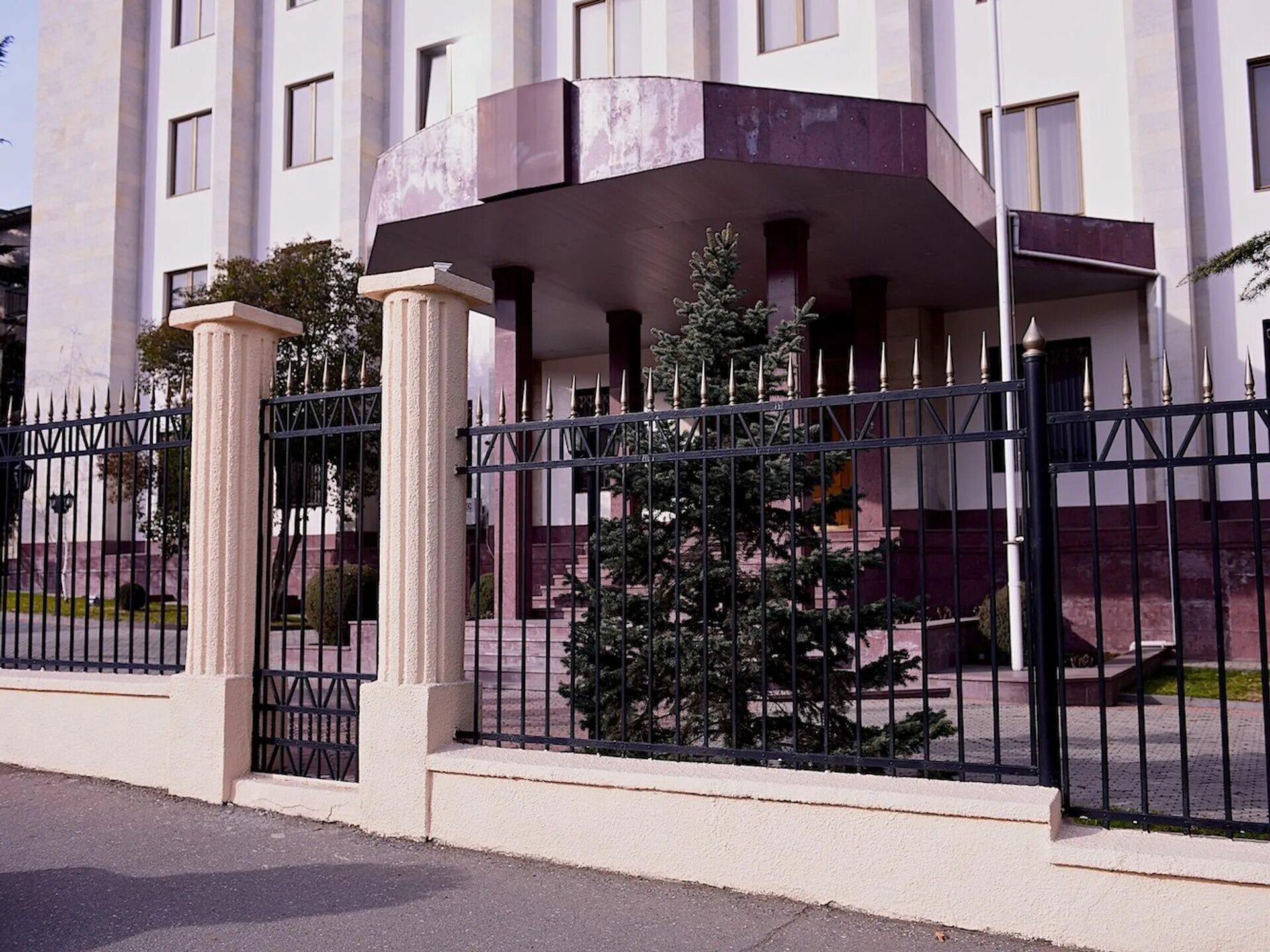 Посольство швейцарии интересы грузии