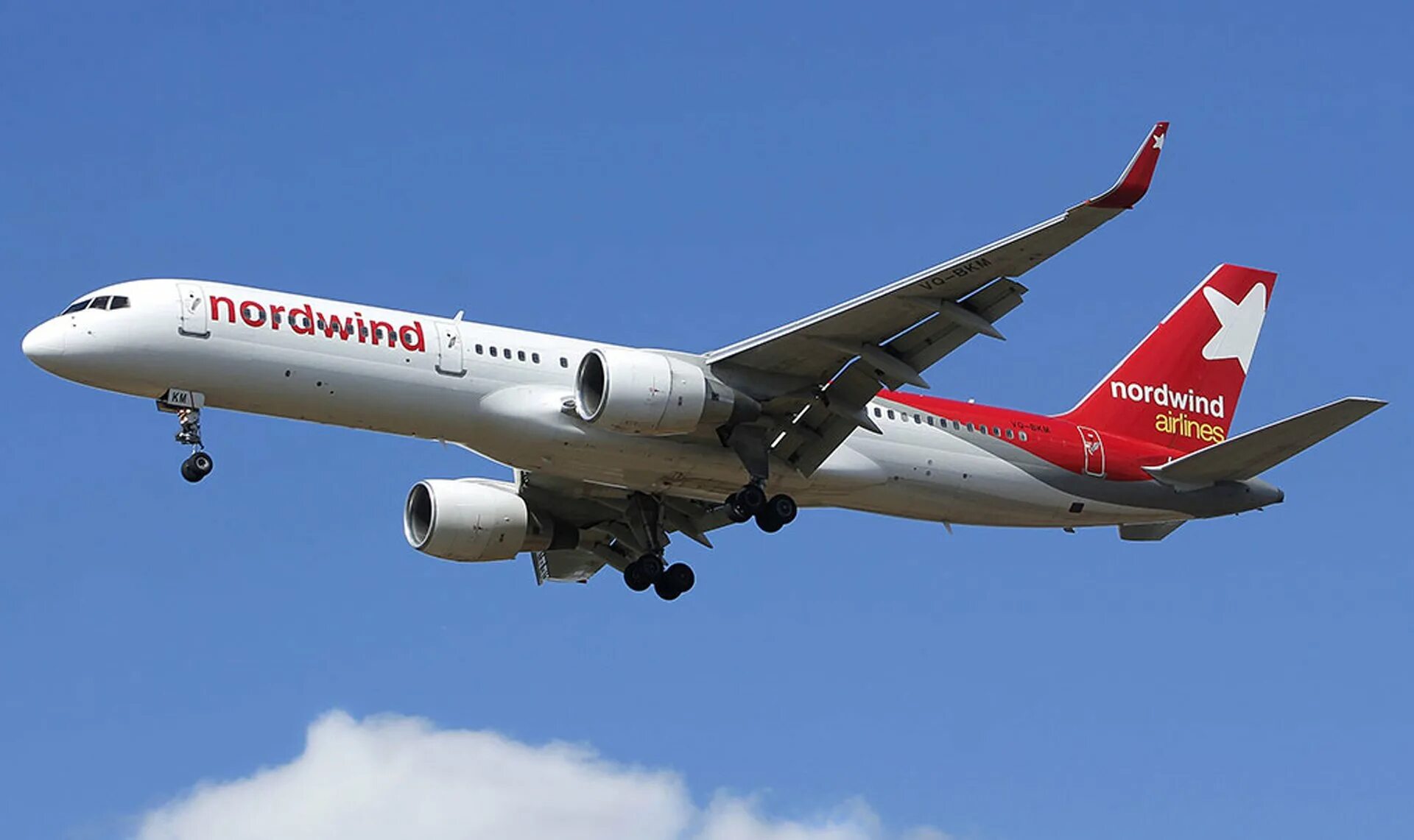 Северный ветер авиабилеты самолеты. Самолёт Nordwind Airlines. Северный ветер (Nordwind Airlines). Норд Винд авиакомпания самолеты. Нордвинд авиакомпания самолет.