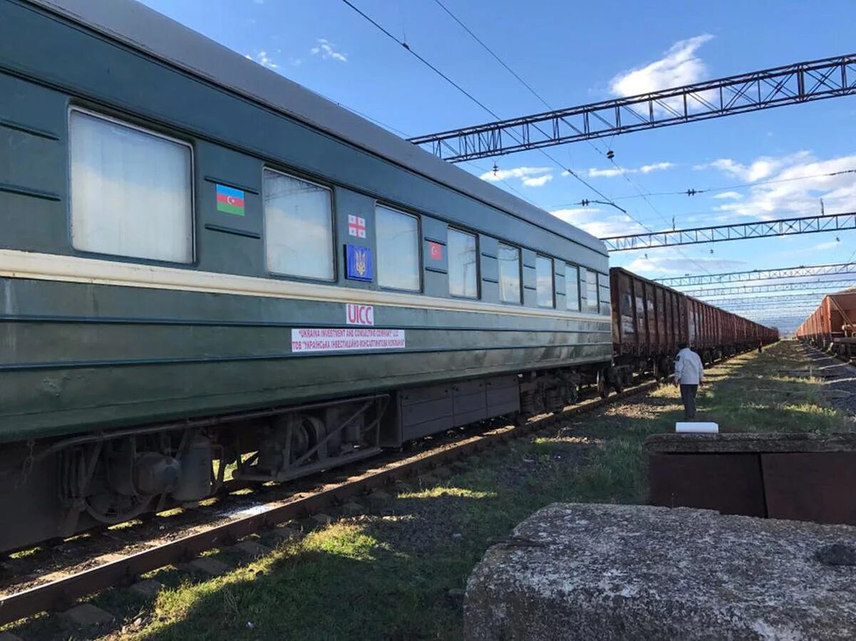 Семь поезд. Вагоны Ady. Пассажирский вагон. Вагоны поезда Ямал. Старые пассажирские вагоны РЖД.