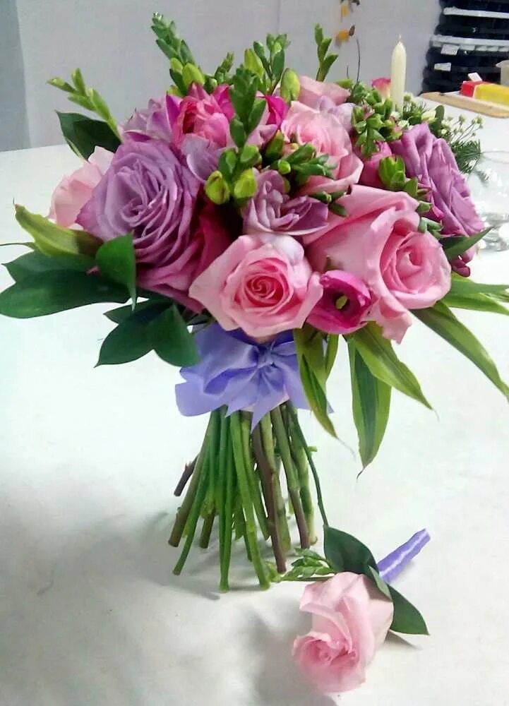 Букет нижний тагил ггм. Цветочный магазин нижний тагил тагилстрой. Цветы в тагиле. Цветы нижний тагил ленинградский проспект юми. Цветочный рай челябинск.