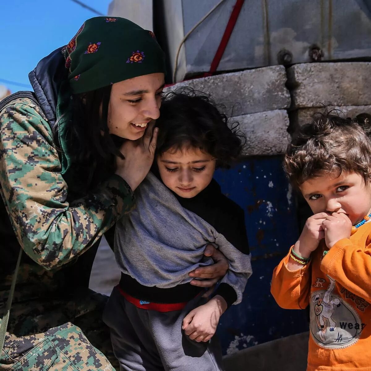 Мирные жители дети. Дети современной войны. Сирийские мирные жители.