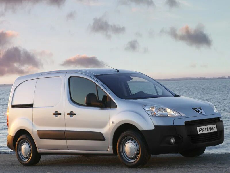 Hyundai porter 2002. Peugeot partner 1. Пежо партнер 2 поколение. Hyundai porter 2831-0000010-05. Пежо партнер 2010.