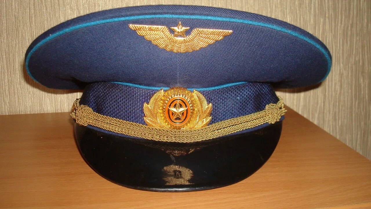 Армейские знаки в петлицах, на пуговицах, фуражках и флагах различных стран мира. ВВС. Часть 34 Армейские знаки в петлицах, на пуговицах, фуражках и флагах различных стран мира. ВВС. Часть 34 История,Авиация,Армия,Униформа