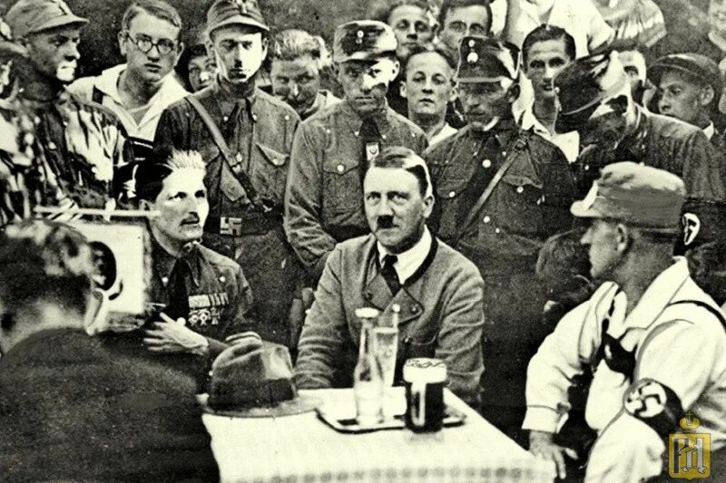 Что такое пивной путч. Пивной путч в мюнхене 1923 года. герман геринг пивной путч. пивной путч 1923 гитлер. 1923 подавлен «пивной путч» в мюнхене, руководимый адольфом гитлером.