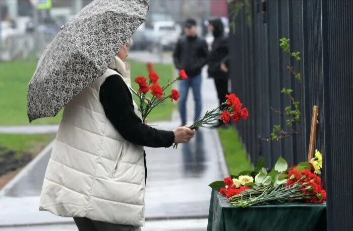 Траур. Объявлен траур. Ижевск память. Траур отмена мероприятий