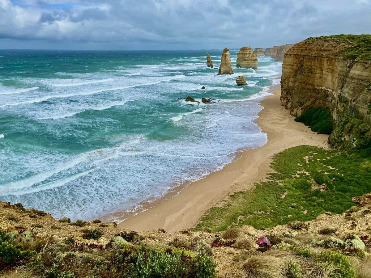 Берег каспийского моря дагестан с горами. Моря восточного побережья. Кейптаун побережье атлантического. Берег атлантического океана португалия. Атлантический океан сша.