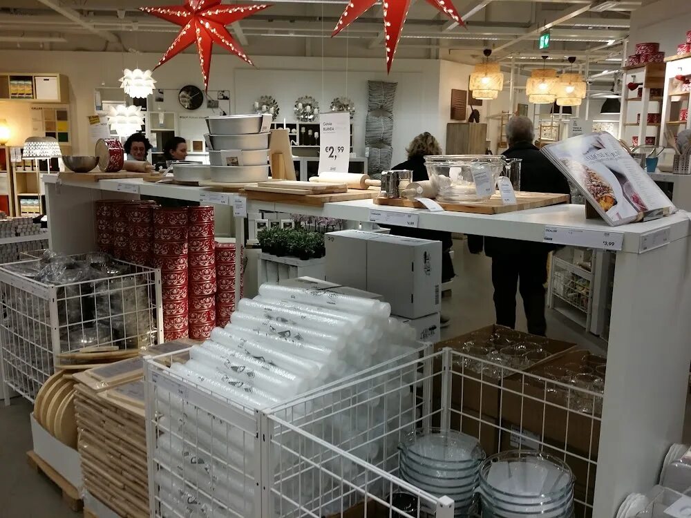 Икеа в италии. Икеа в италии. Икеа в италии. Ikea italy. Икеа здание.