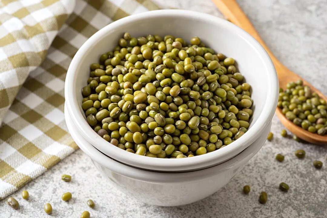 Бобы мунг как готовить. Мунг. mung bean. бобы мунг фаза растения. мунг дал горох индийский горошек как выглядит.