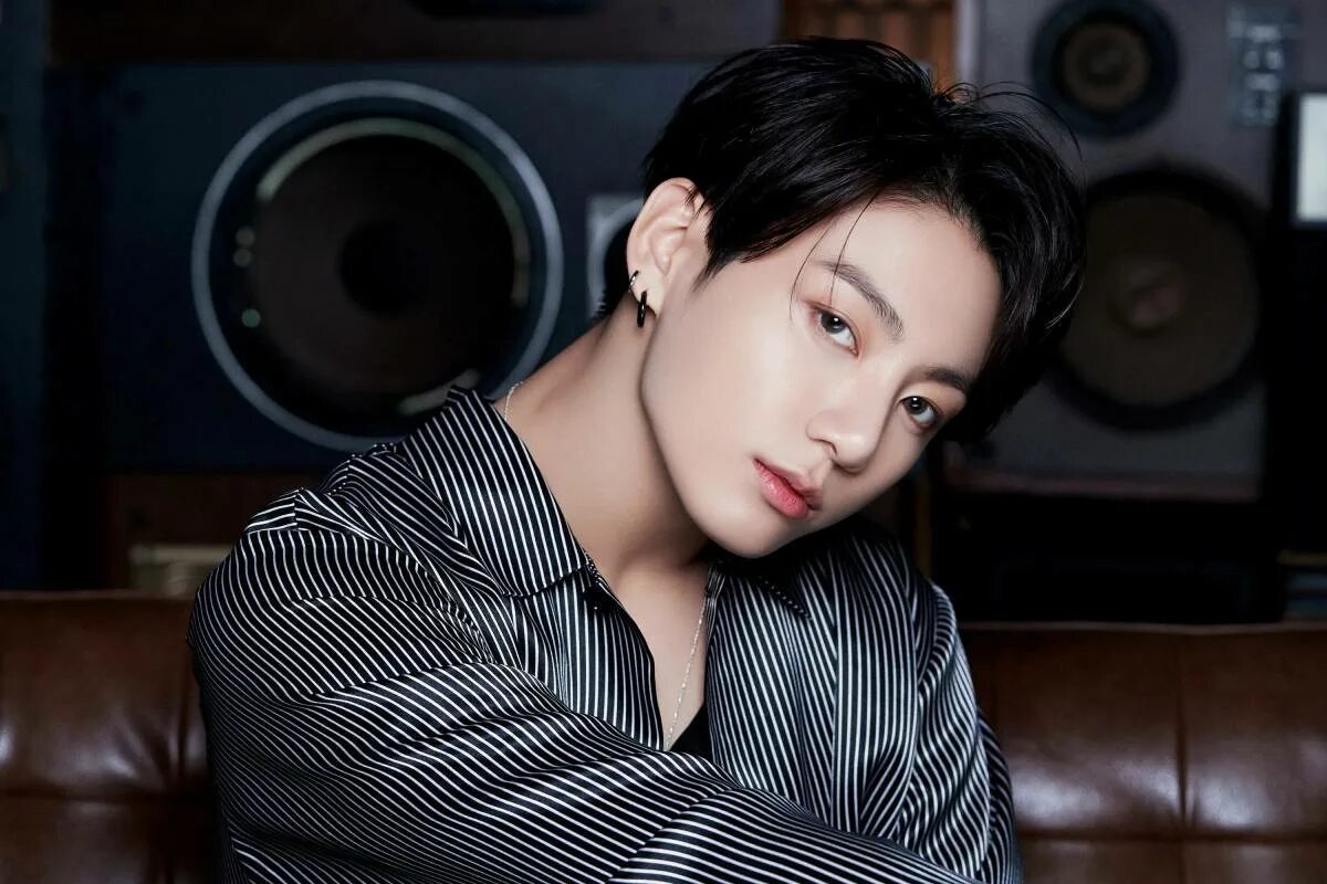 Bts jung kook. Чон джонгук 2021. Чонгук БТС. BTS Чонгук 2021. Чон джонгук 2020.