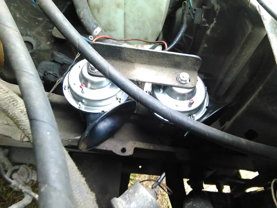 Где находится звуковой сигнал на газель некст. Звуковой сигнал газель бизнес. Сигнал газель 3302. Где находится сигнал на газель некст. Штатная вебасто газель некст.