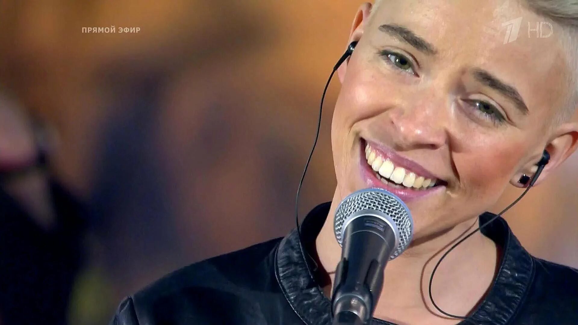 варвара визбор слив. зима визбор слушать. певица визбор варвара. варвара визбор 2023. визбора «а зима будет большая».