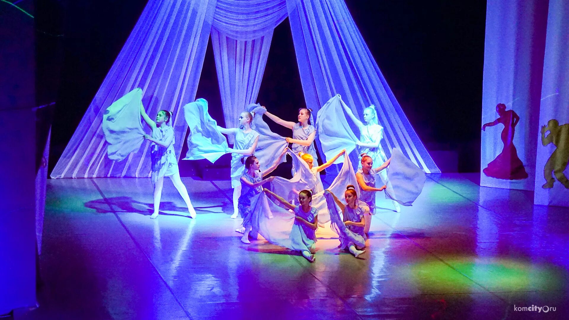 майсун дк железнодорожников абакан. танцы в дк железнодорожников. танцы в дкж по воскресеньям. образцовый хореографический ансамбль ералаш новосибирск. танцы в дк железнодорожников.